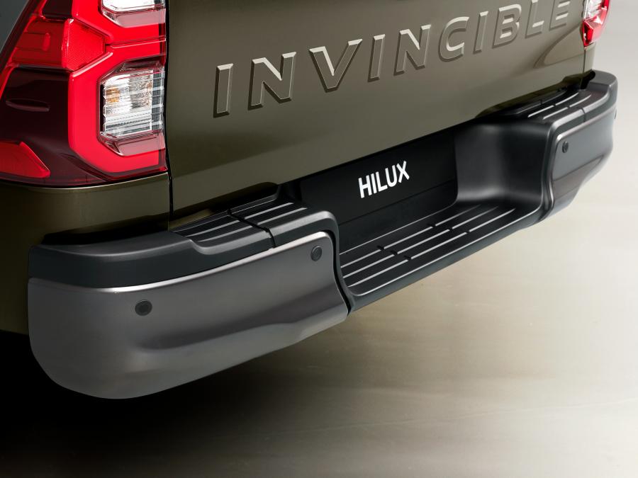 Детали экстерьера Toyota Hilux Invincible Double Cab 2020 года  (WW) (фото 12 из 33)